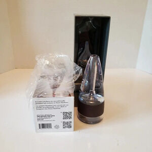 NWOT,Kuraidori Wine  Decantor Aerator.